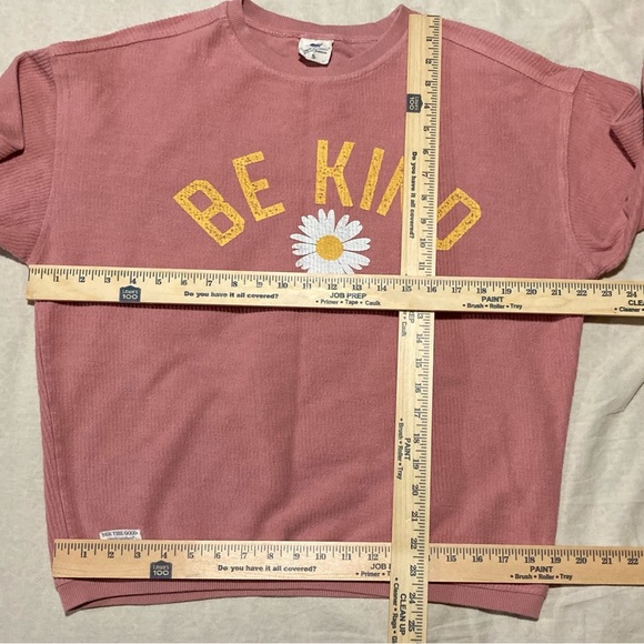 Simply Southern Dusty Rose Waffle Knit “Be Kind' Sweatshirt with Daisy - Picture 2 of 10